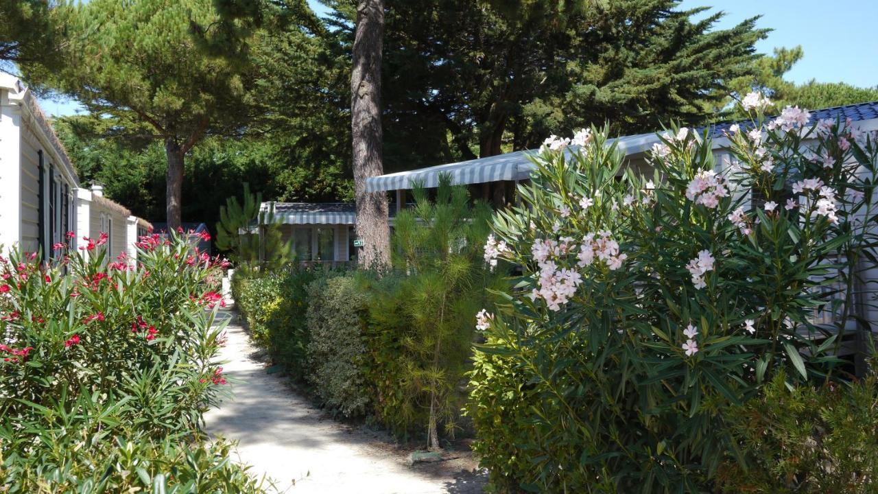 Camping Le Suroit Le Bois-Plage-en-Ré Exterior foto