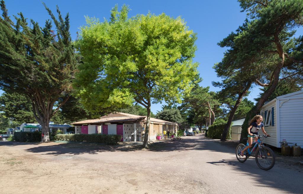 Camping Le Suroit Le Bois-Plage-en-Ré Exterior foto